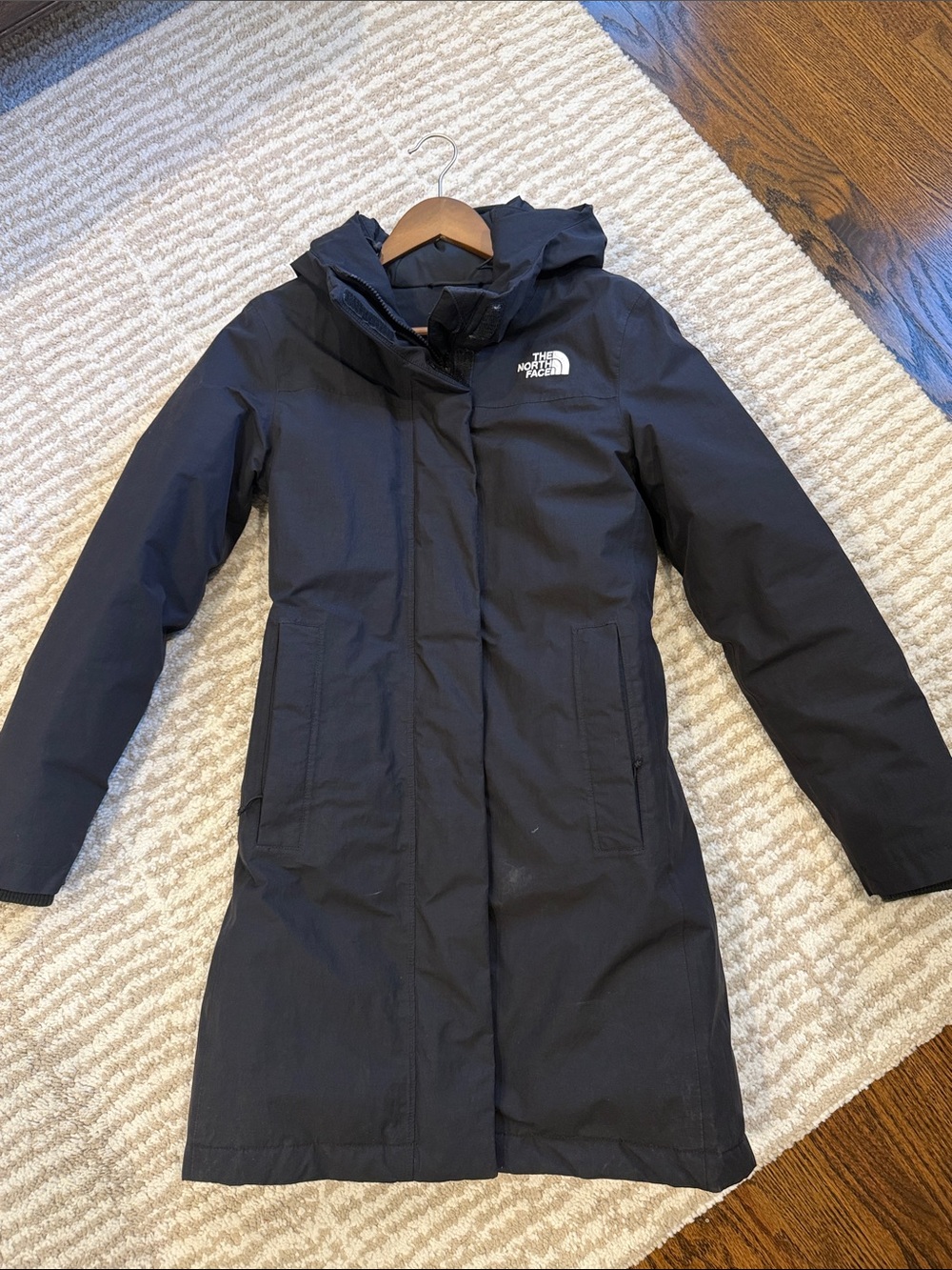 The North Face Black Women's Hooded Arctic Insulated Parka Coat